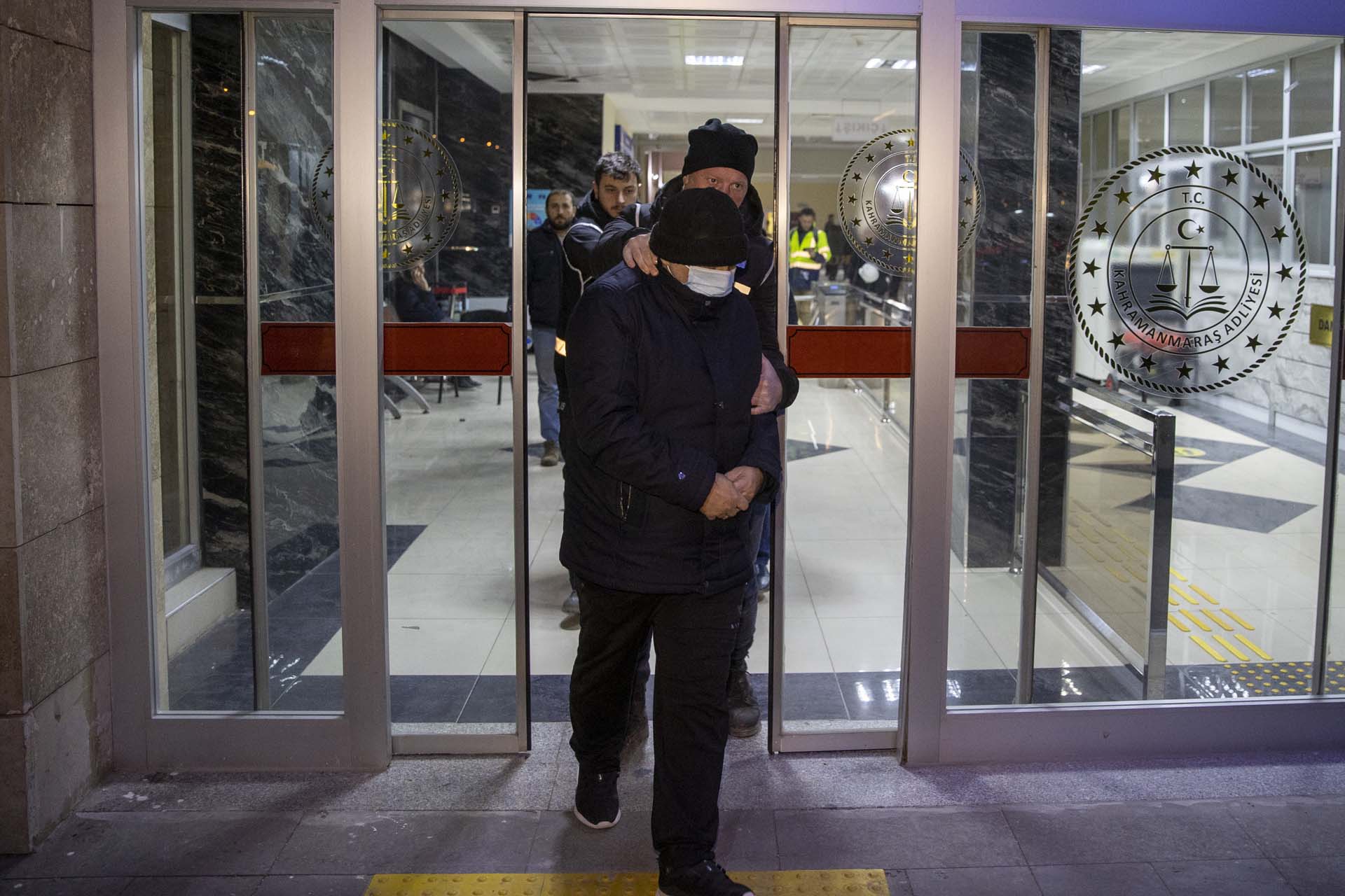 Vatandaşlara mezar olmuştu! Kahramanmaraş'taki Ebrar sitesinin müteahhidi tutuklandı 