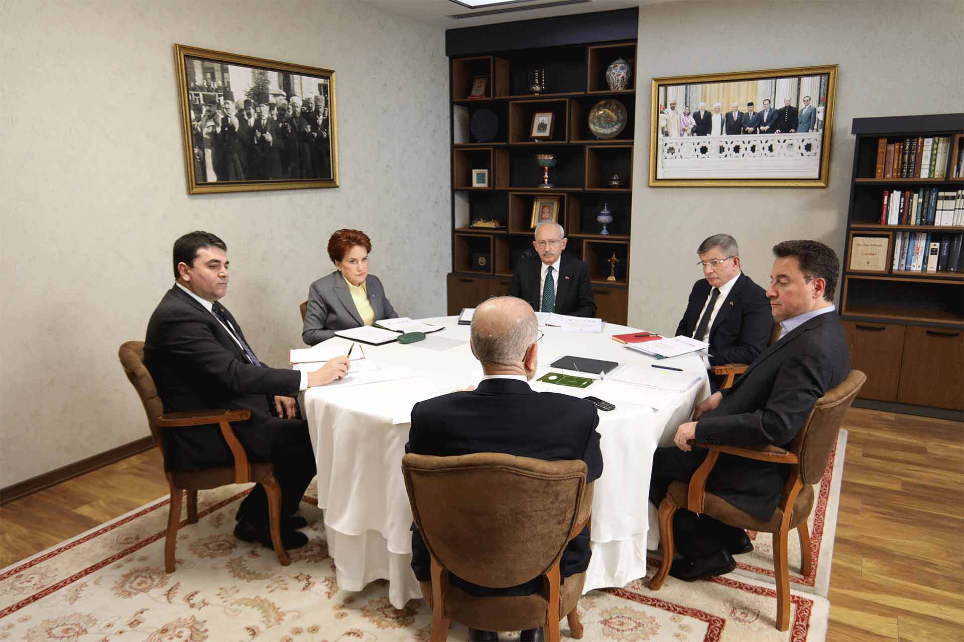 Altılı masa deprem gündemiyle toplandı: Aç ve açıkta tek bir insanımızı dahi bırakmayacağız