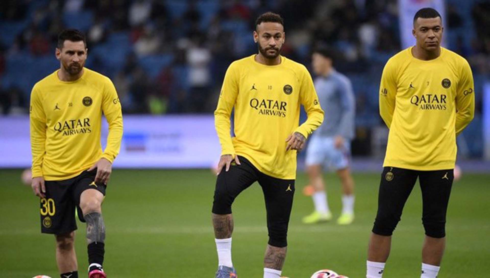 Futbolculardan tam destek! TFF'nin 'Omuz Omuza Türkiye' kampanyasına katılacak olan futbolcular!