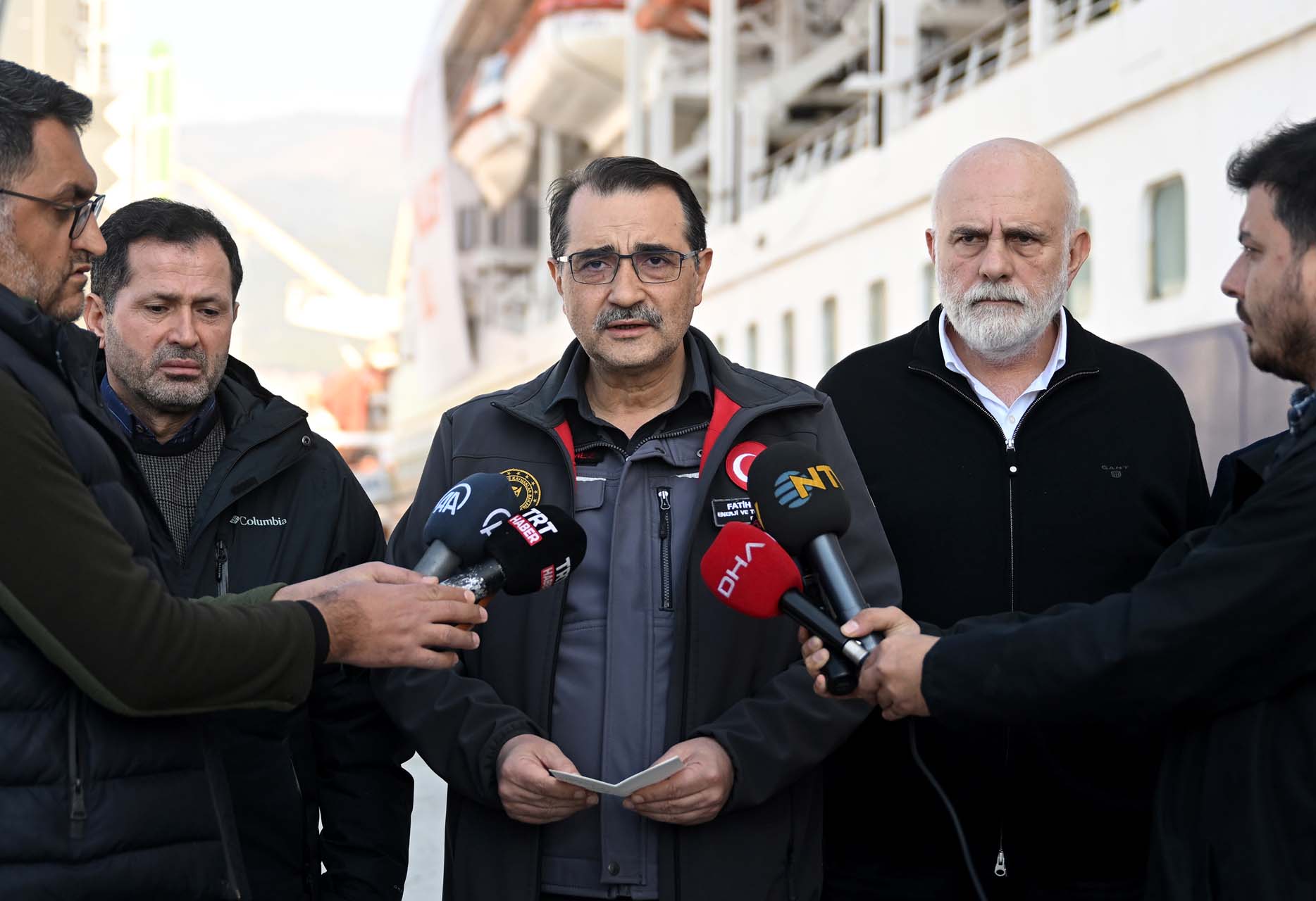 İskenderun Limanına yanaştı! Kruvaziyer gemisi depremzedeleri ağırlamaya başladı!