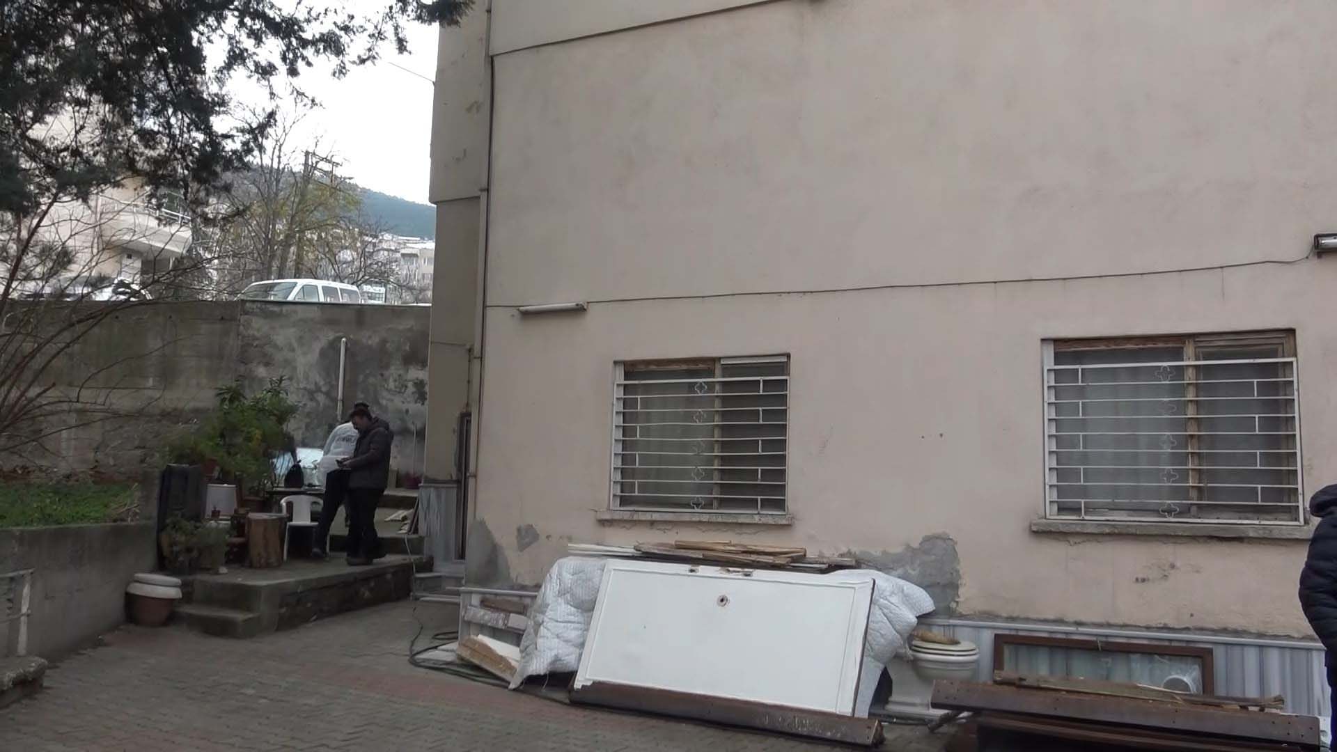 Bursa'da kan donduran olay! Öldürdüğü babası için polise kayıp ilanı yaptı, yaşıyor gibi davrandı! 