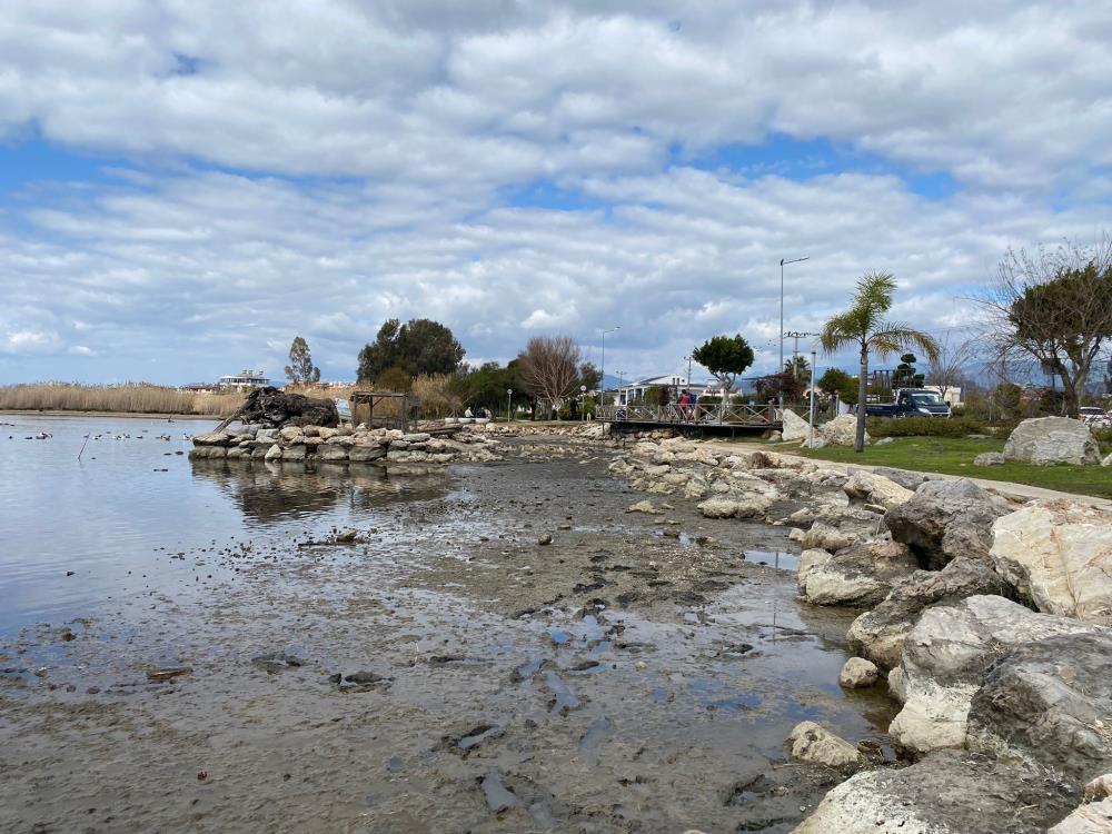 Fethiye’de deniz 10 metre çekildi: Denizcilerden açıklama geldi
