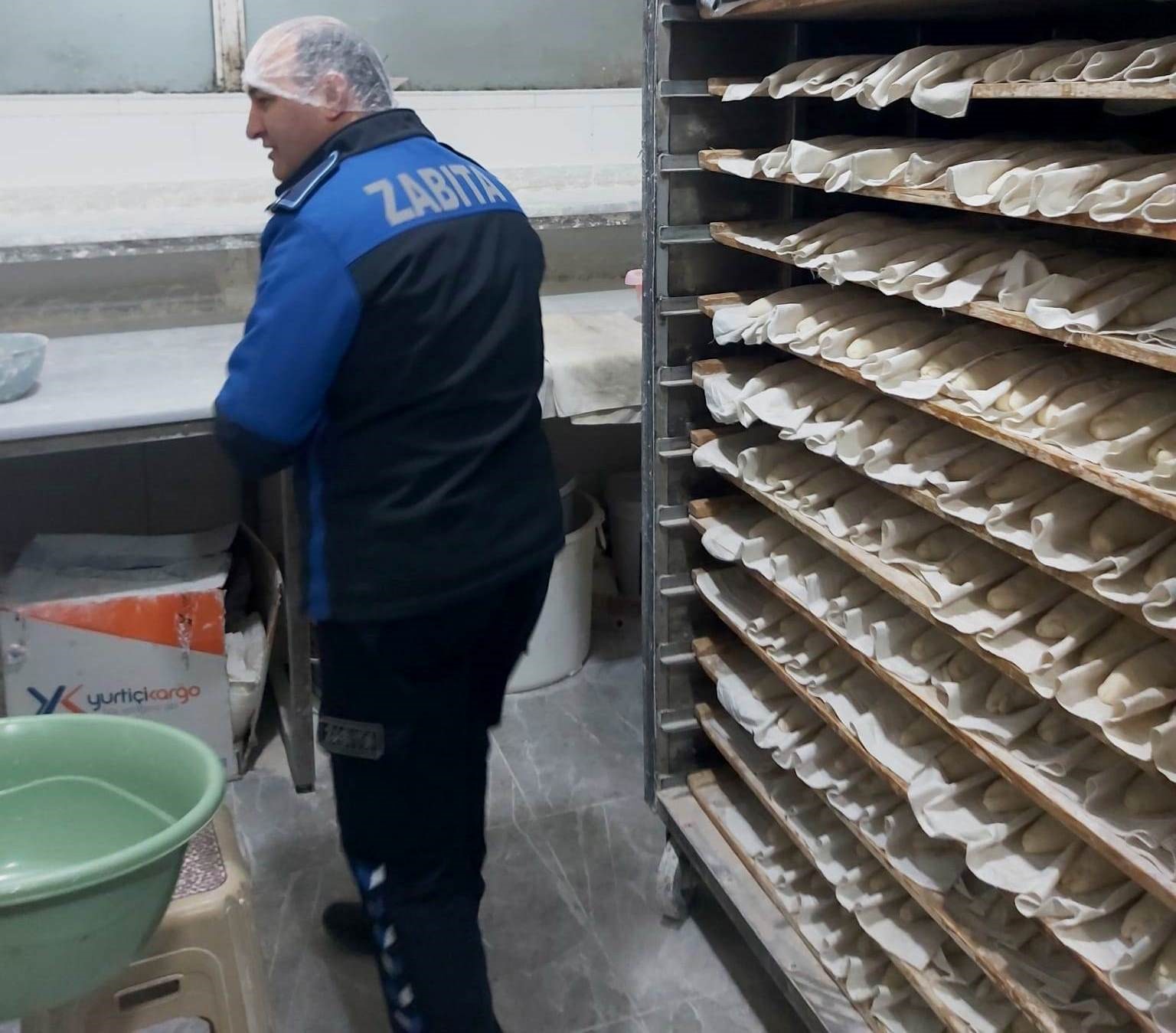 Altınova belediye zabıta ekipleri fırınları denetlenerek sağlık kurallarına uyulması yönünde uyarıldı