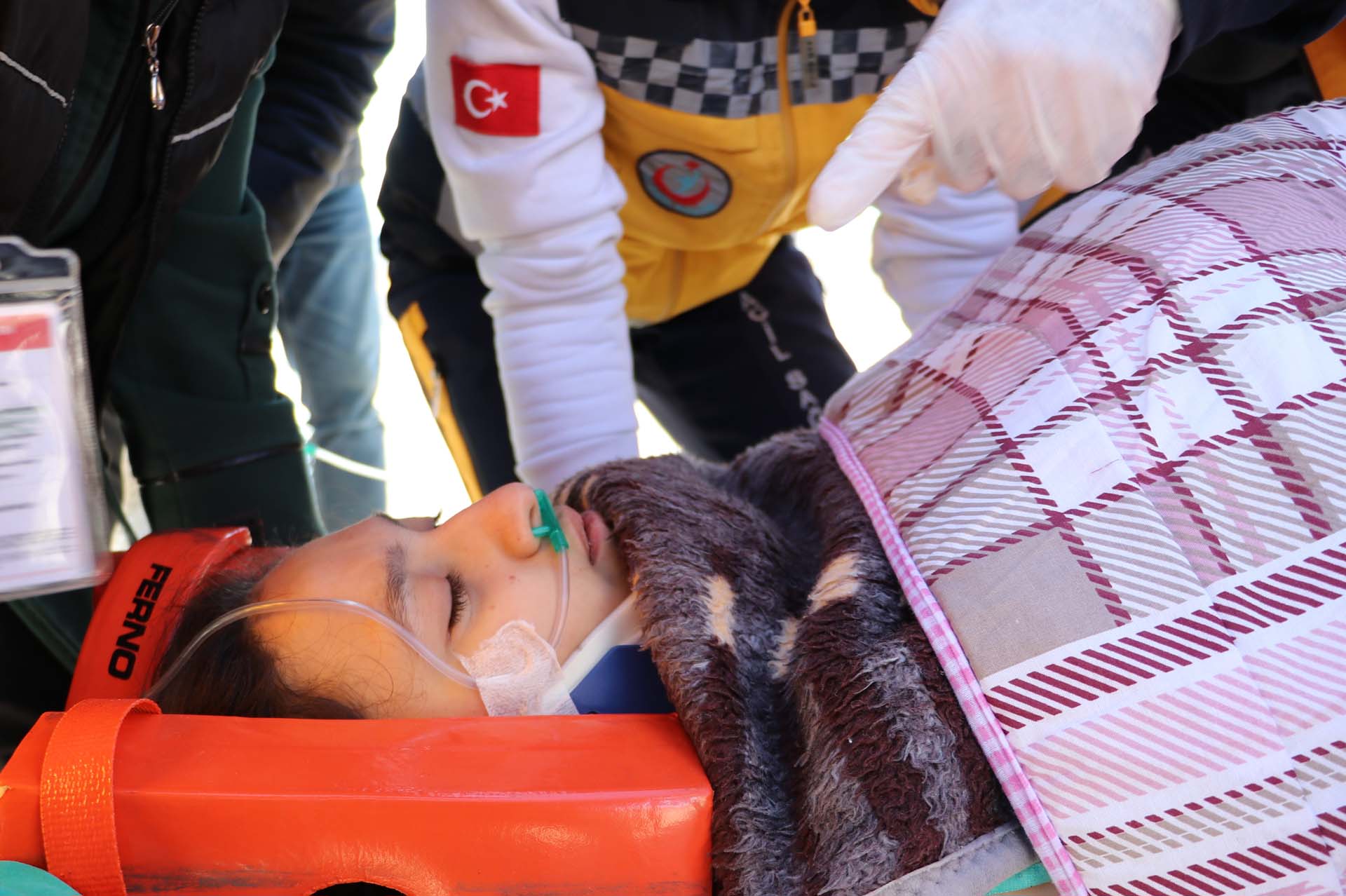 Kahramanmaraş depreminin 248.saatinde enkazdan çıkmıştı! Aleyna Ölmez yaşadıklarını anlattı!