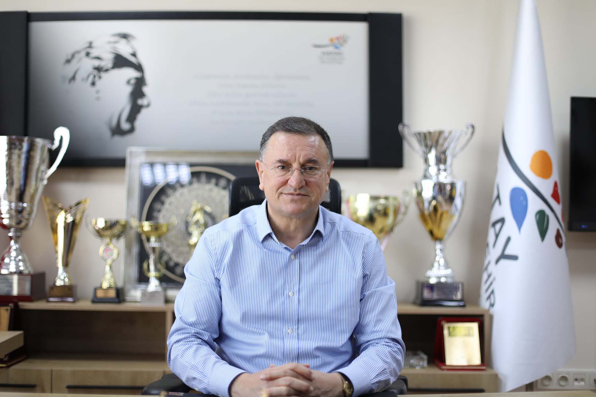 Eleştirilerin odağında! Hatay Büyükşehir Belediyesi Başkanı Lütfü Savaş'tan istifa açıklaması! 