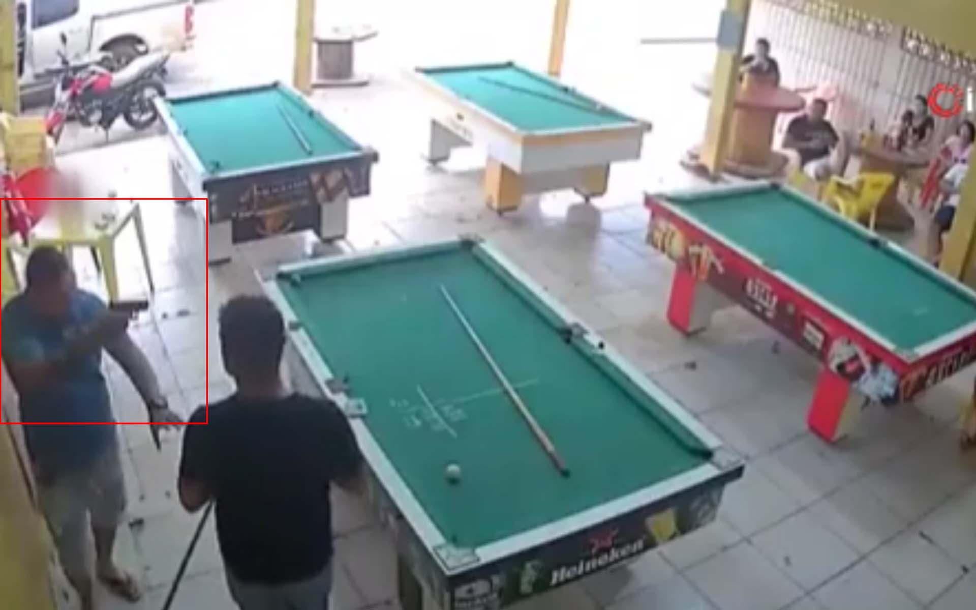 Bilardoda kaybeden kişi dehşet saçtı: Kendisine gülen 7 kişiyi öldürdü 