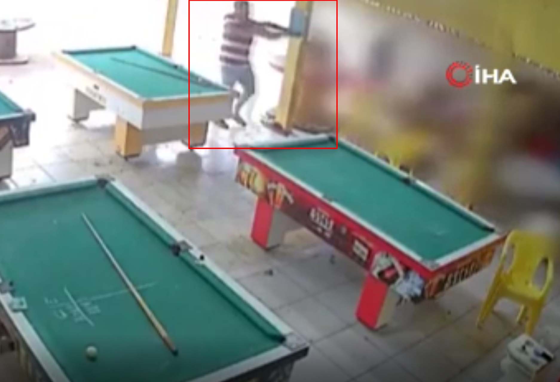 Bilardoda kaybeden kişi dehşet saçtı: Kendisine gülen 7 kişiyi öldürdü 