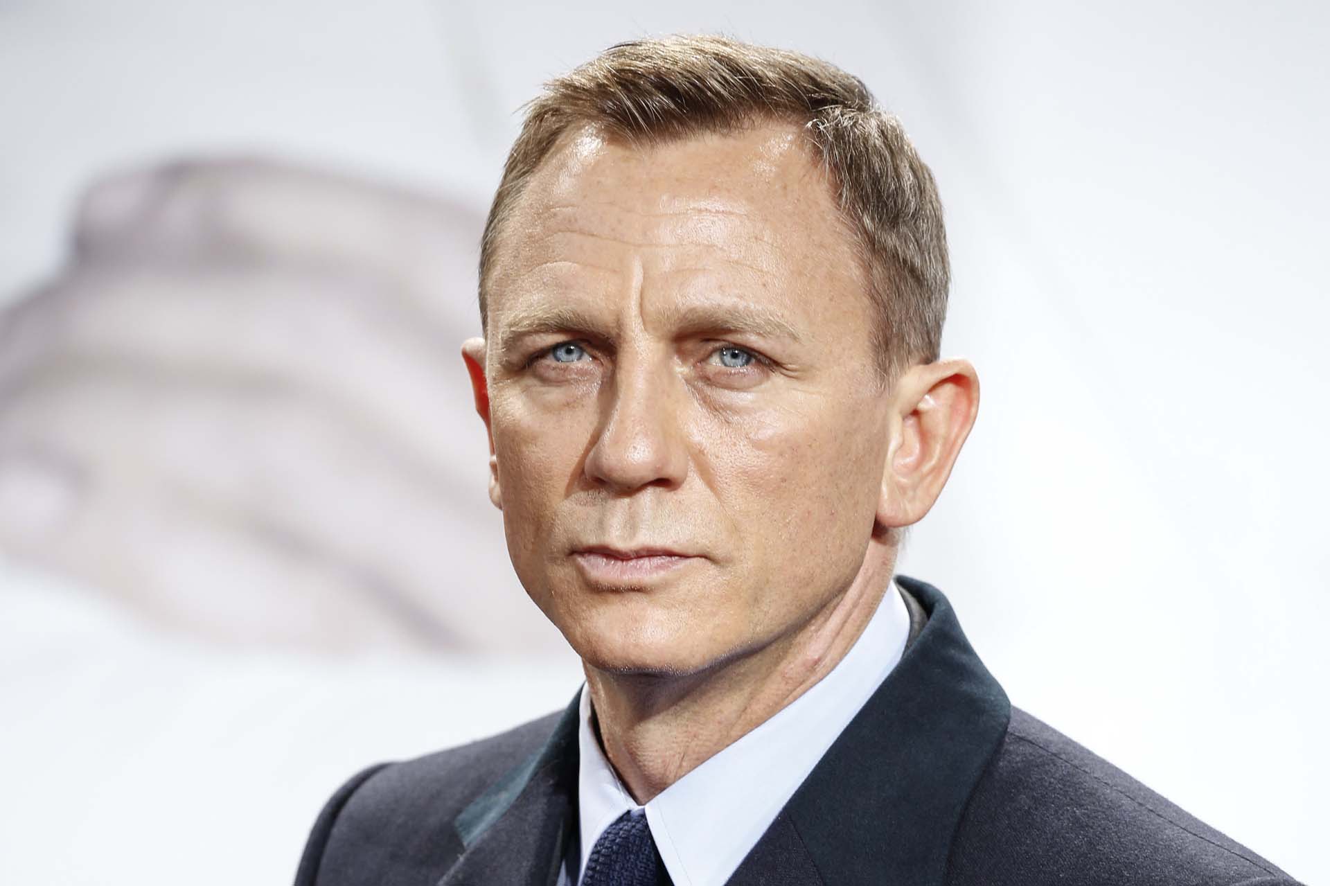 James Bond yıldızı Daniel Craig depremzedeler için 100 milyon sterlin yardım topladı!