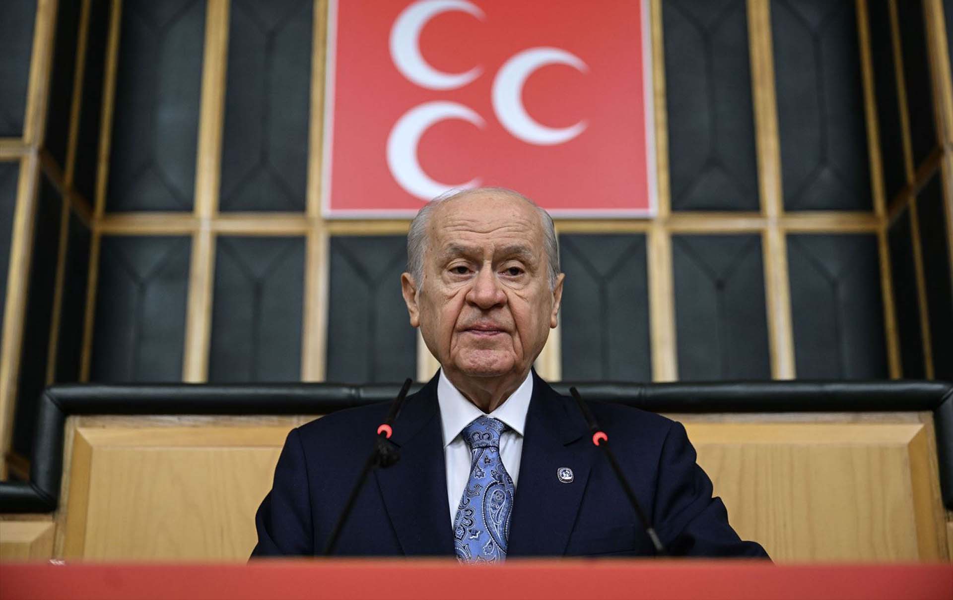 Devlet Bahçeli "Depremzedelere yapılan sistematik saygısızlık" nedeniyle Beşiktaş üyeliğinden ayrıldı!