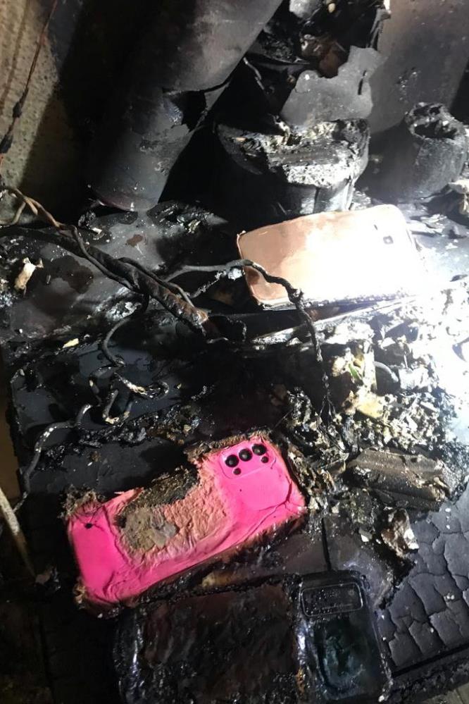 Gümüşhane'de korkutan olay: Aynı anda şarj edilen cep telefonları yangına sebep oldu