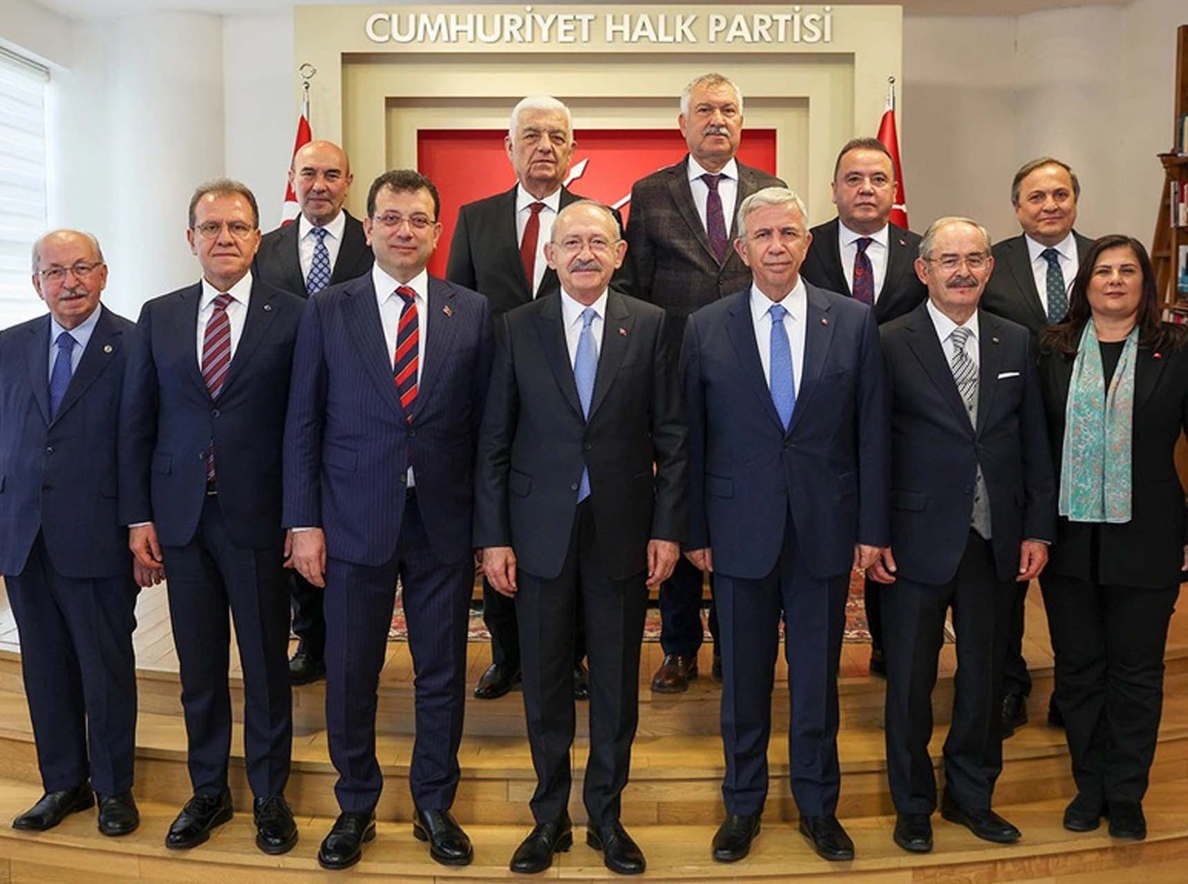 Kemal Kılıçdaroğlu CHP'li Belediye Başkanları ile bir araya geldi! İşte ilk kare!