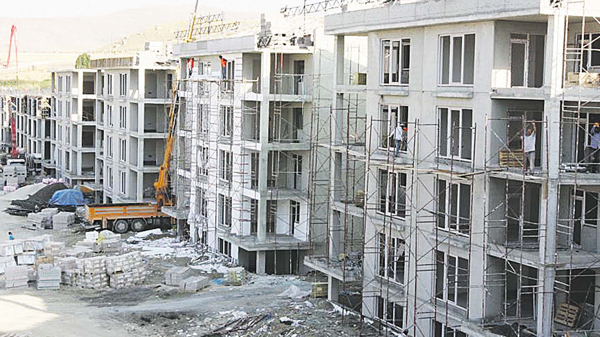 Bakan Kurum: "Toplamda 405 bin konut yapacağız.21 bin konut için sözleşme tamam!"