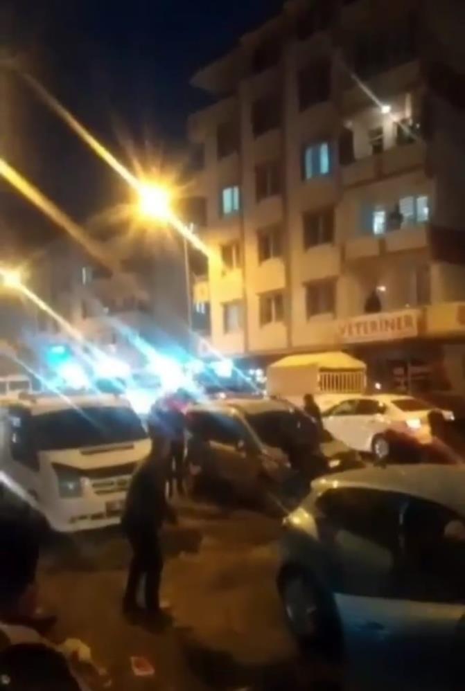 Meydan muharebesi gibi kavga: 6 yaralı