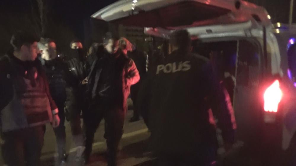 İzmir'de hareketli dakikalar: Hastaneden randevu alamadığını iddia eden genç tüfekle ortalığı birbirine kattı