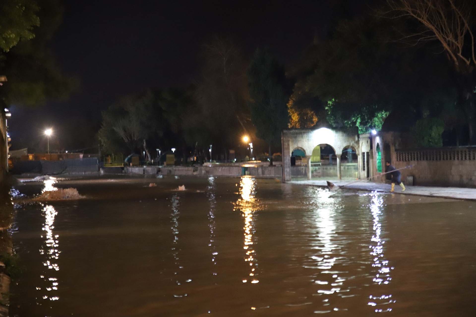 Sel sonrası Balıklıgöl temizlendi! Balıklar suda görüntülendi!