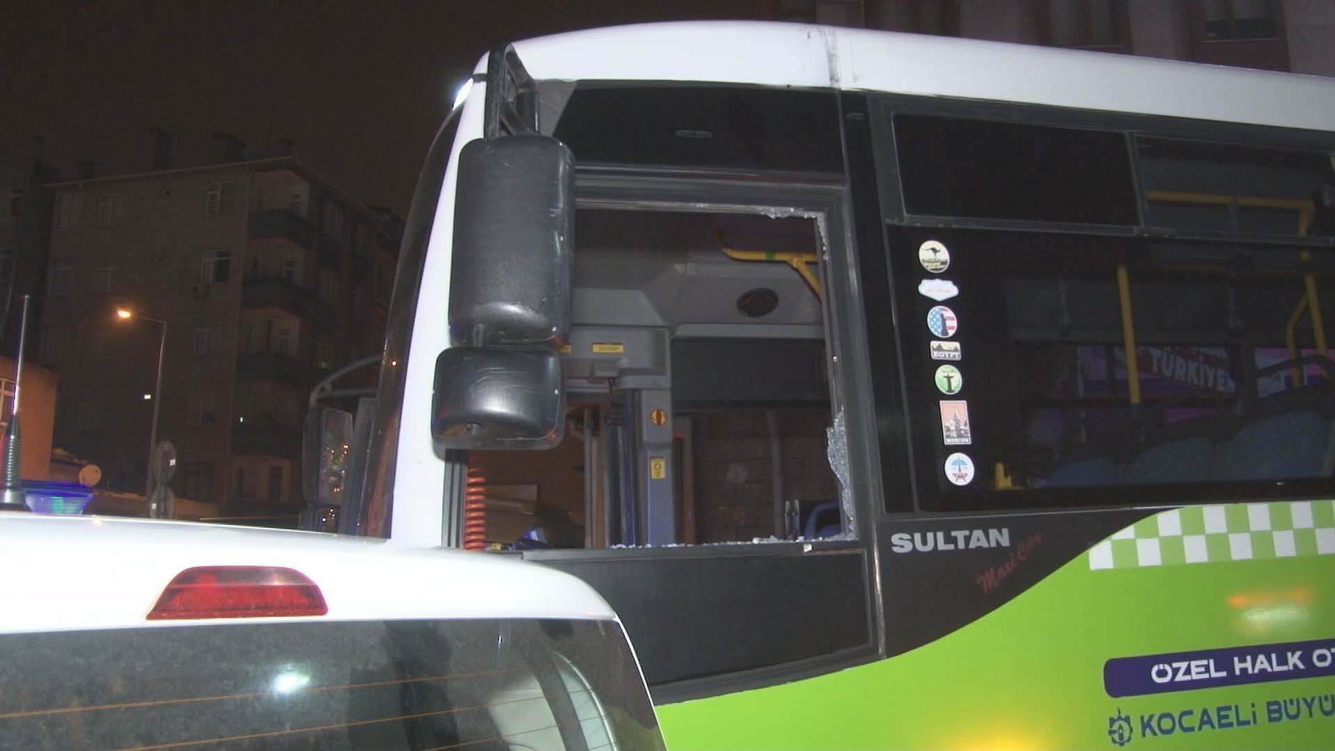 Kocaeli Belediyesine ait minibüsü İstanbul'u birbirine kattı! Polislerin "Dur" ihtarına uymadı!