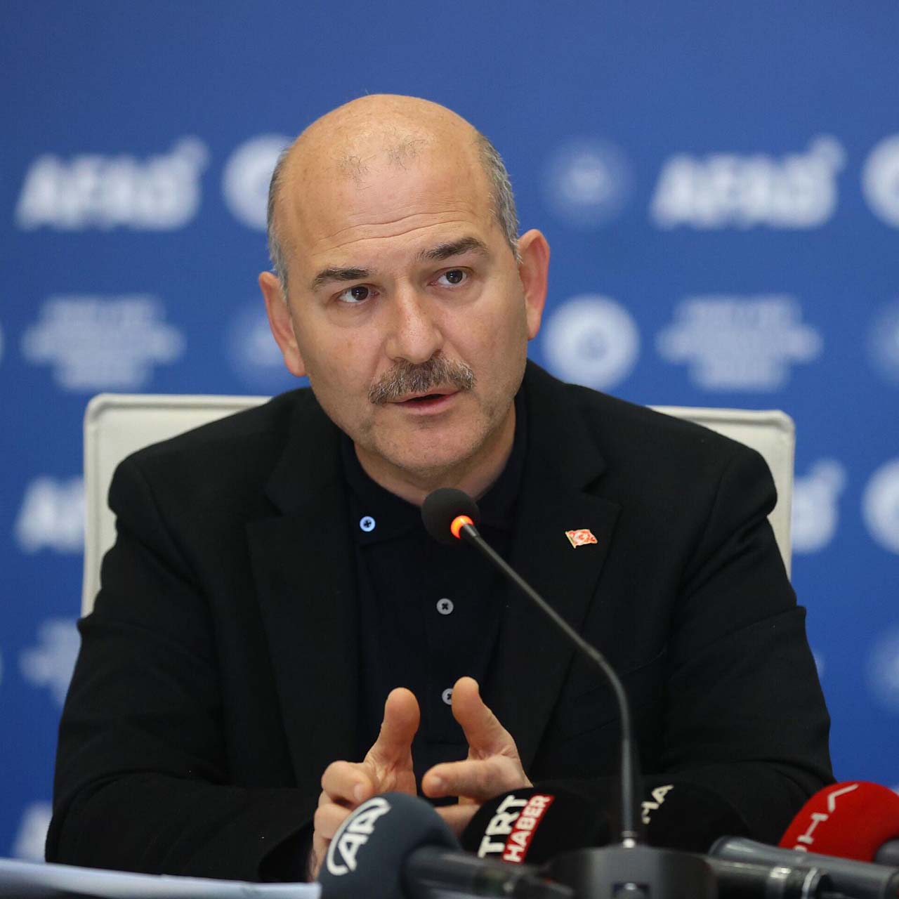 Bakan Soylu'dan milletvekilliği açıklaması: Milletvekili olmak ya da olmamak tartışmasının içerisine girmek, onu anlamamak demektir