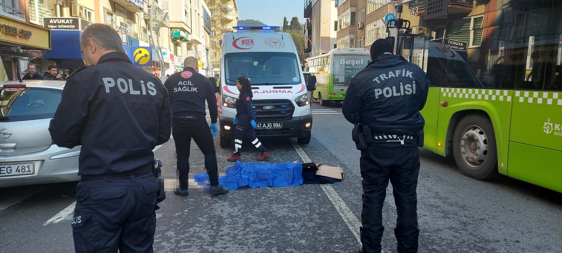 Kocaeli'de karşıdan karşıya geçmek isteyen 8 yaşındaki bir çocuk hayatını kaybetti! 