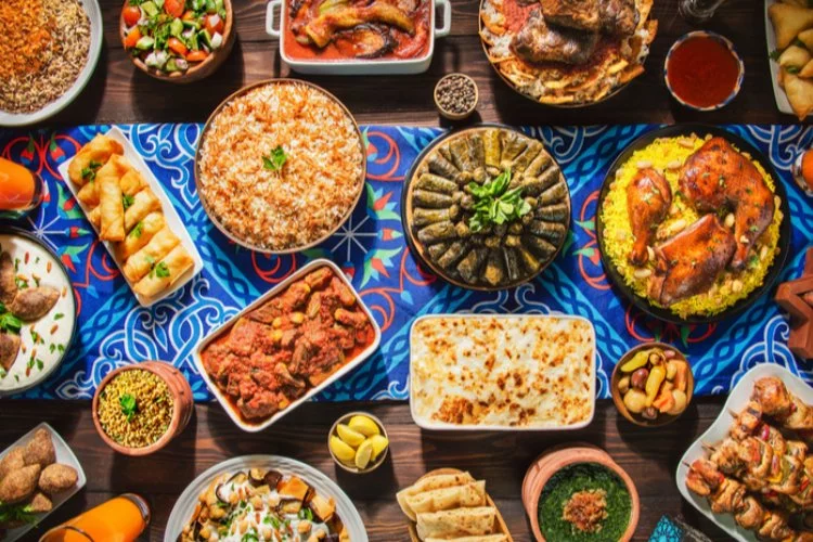 Diyetisyenler Zeynep Erbaş ve Begüm Şimşek'ten Ramazan’da sağlıklı beslenme tüyoları