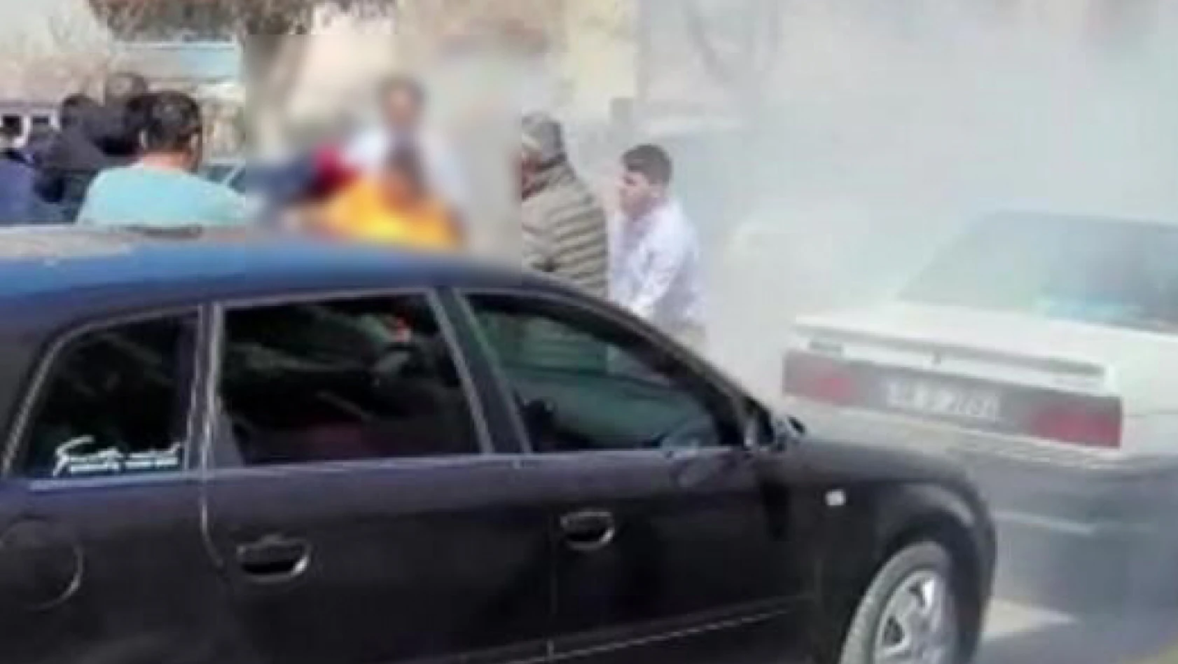 Kayseri'de Belediye önünde Eşi ve çocuğu yanında kendini yakan şahıs hayatını kaybetti