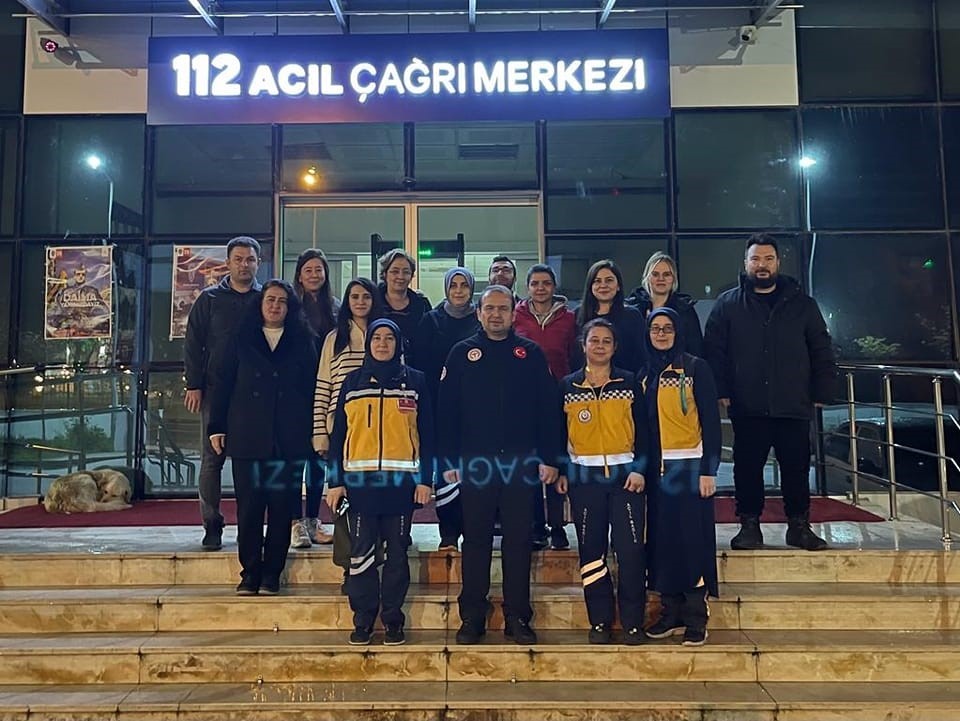 İl Sağlık Müdürü Şenkul 112 Çağrı Merkezi personeli ile bir araya gelerek sahur yaptı