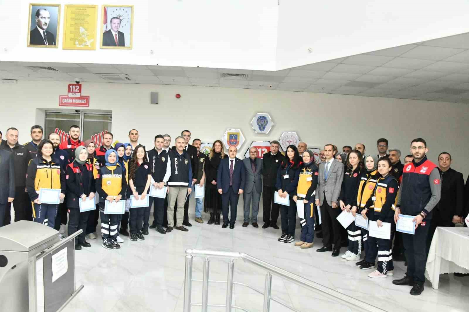 112 acil konusunda halkımız giderek bilinçleniyor, asılsız acil çağrı oranının yüzde 80'ler oranından bu yıl 40'a geriledi