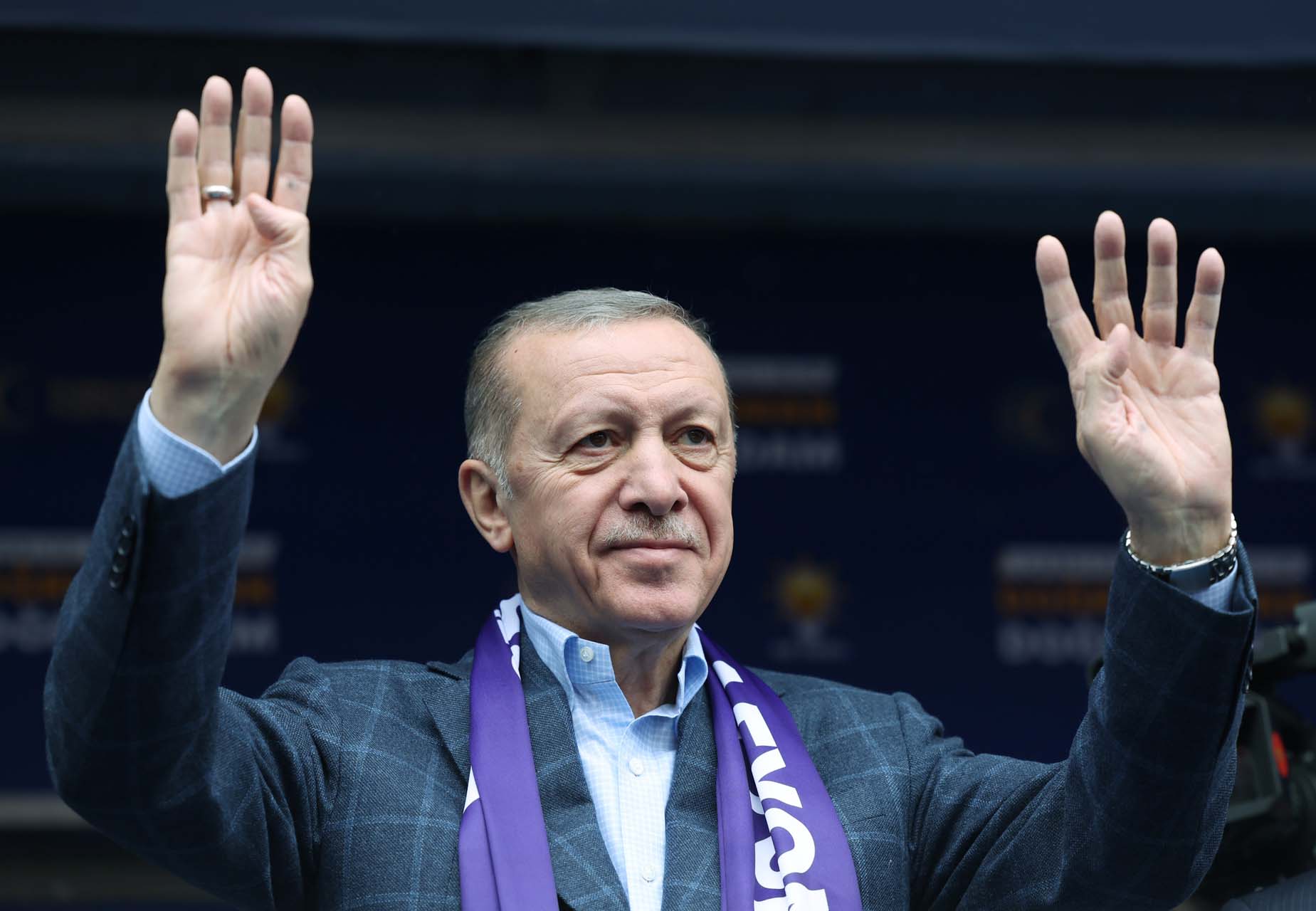 Cumhurbaşkanı Erdoğan ilk mitingini Afyon'da gerçekleştirdi! Erdoğan: Emperyalist düzene biz dur dedik!