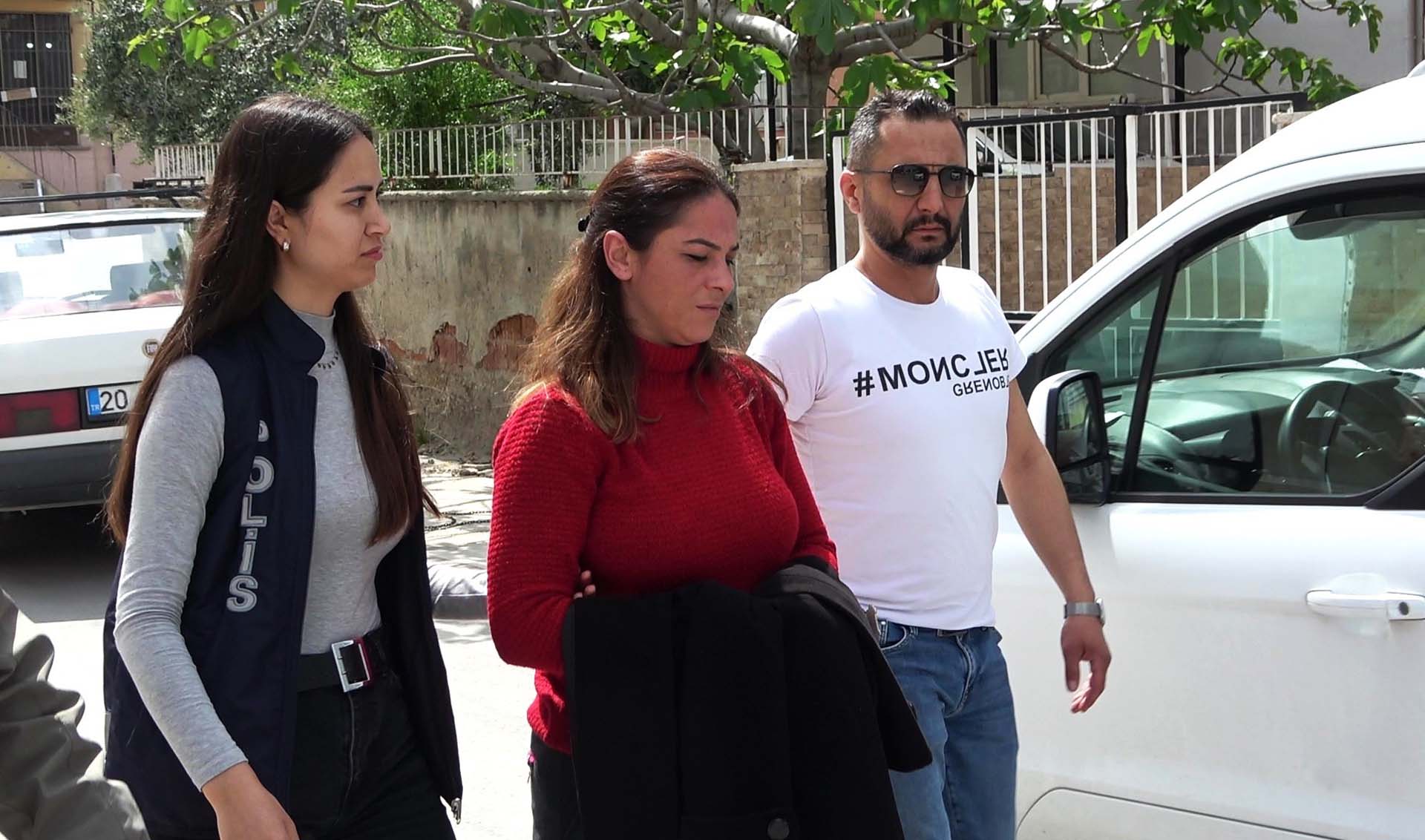 Kocasının yasak aşkını hazmedemedi! Sevgilisinin ve bebeğinin üzerine asit döküp kaçtı!