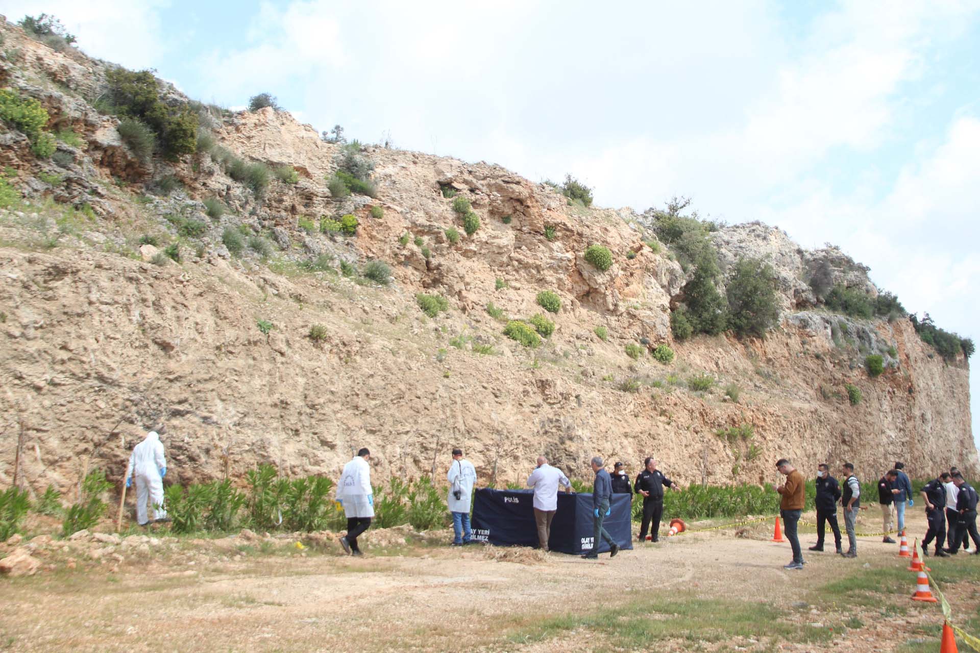 Kadın cesedi sandılar gerçek çok geçmeden ortaya çıktı! Antalya'da bir garip olay!