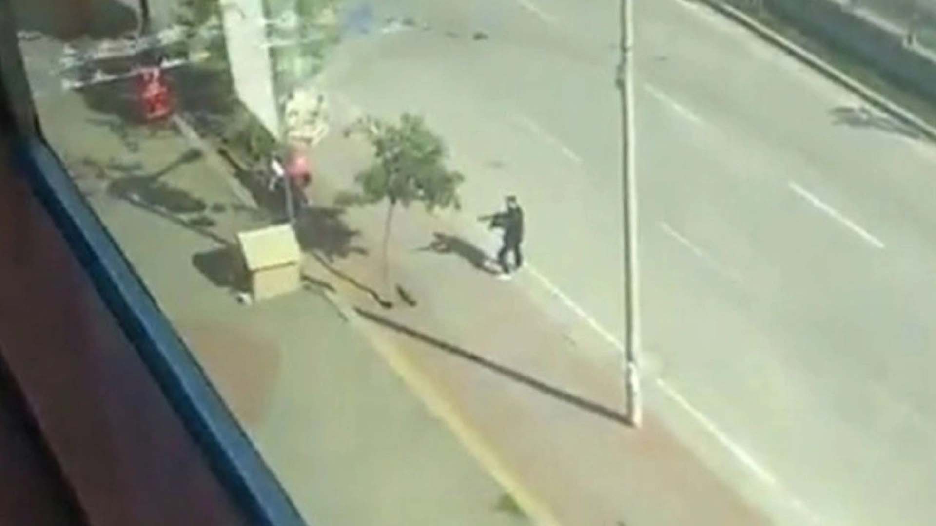 AK Parti Çukurova ilçe başkanlığına silahlı saldırı düzenlendi!