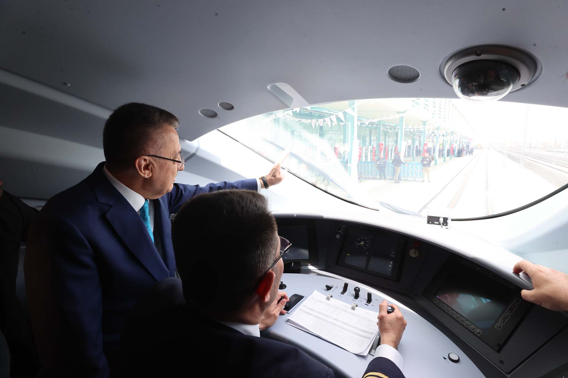 Yeni tren raylarda! Ankara- Sivas hızlı treni başkentten hareket etti! 