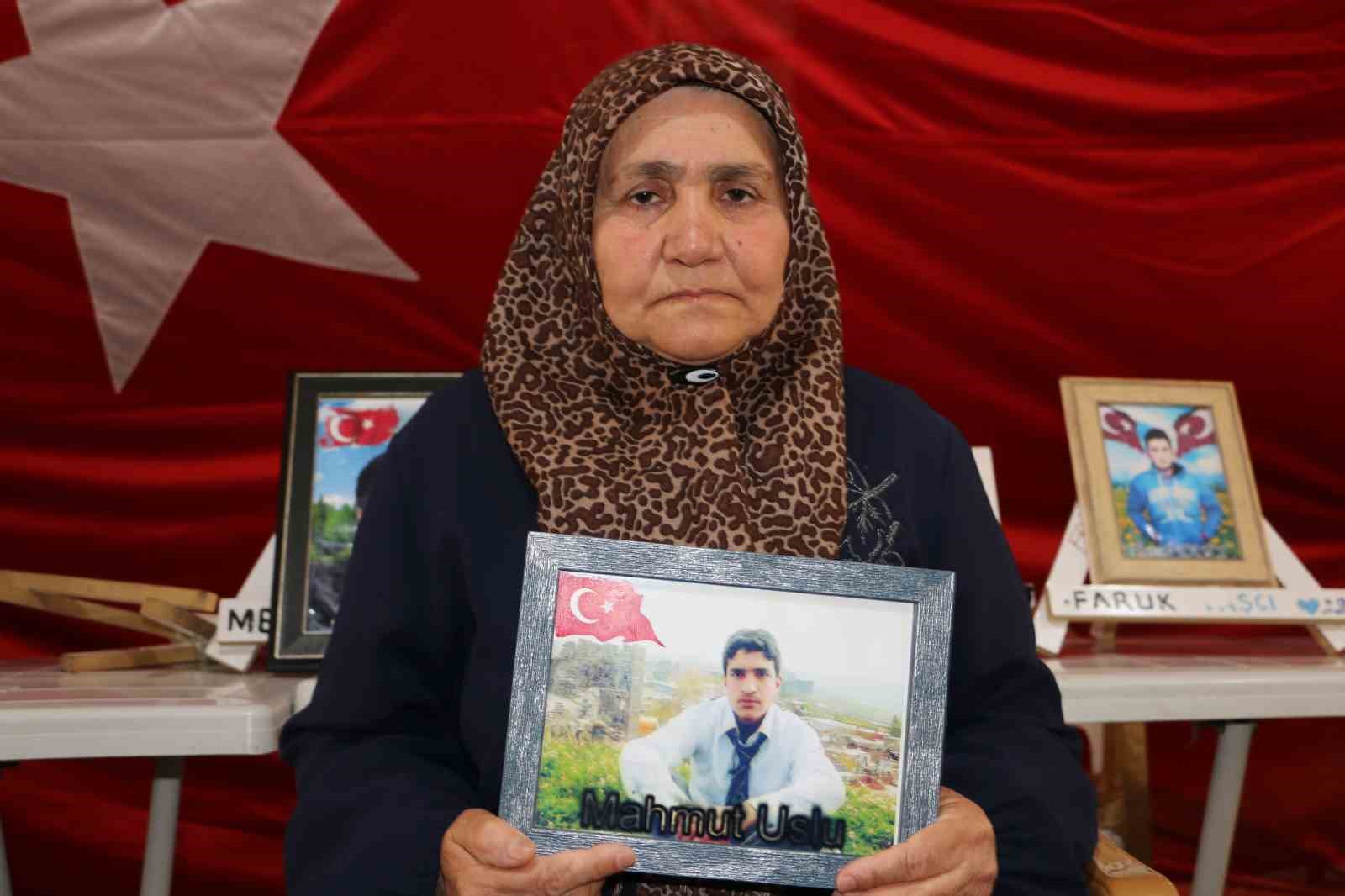 Tam bin 334 gündür sürüyor! HDP önündeki ailelerin evlat nöbeti her gün yeni bir umutla devam ediyor