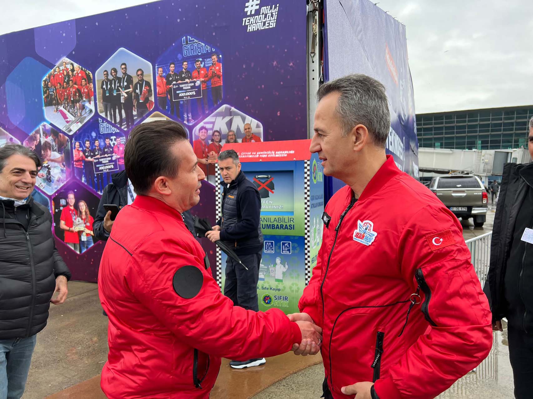 Tuzla Belediye Başkanı Şadi Yazıcı Teknofest'te: Artık Türkiye milli ürünleri dünyayı ihraç eden bir duruma gelmiştir!"