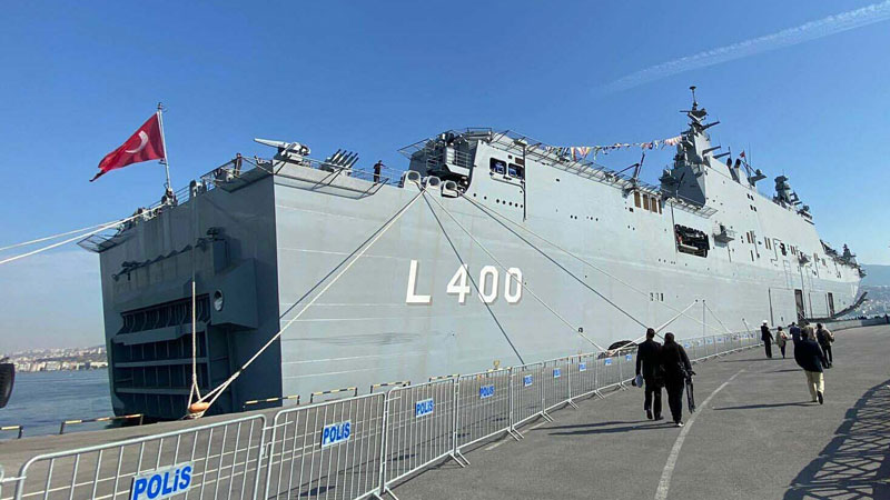 TCG Anadolu İzmir'de! AK Parti İzmir İl Başkanından, CHP'li İzmir Belediye başkanına davet