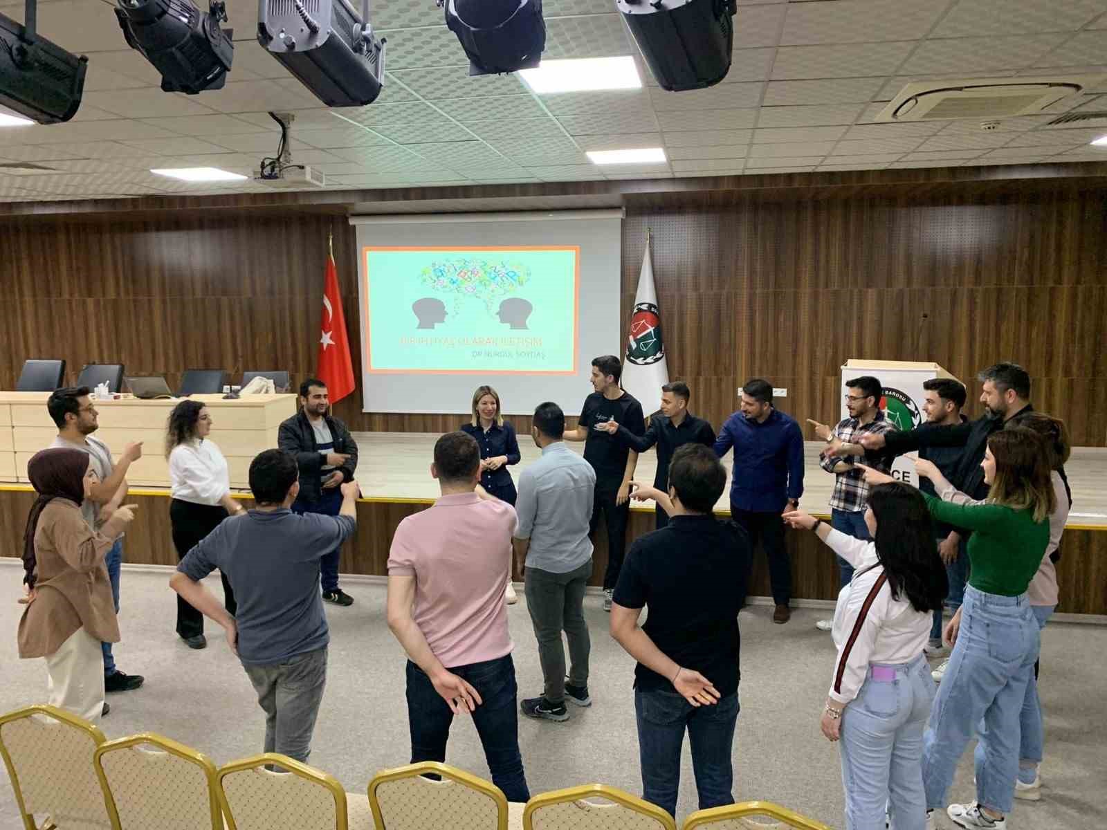 Beden Dili ve İletişim Becerisi her meslekte gerekli!