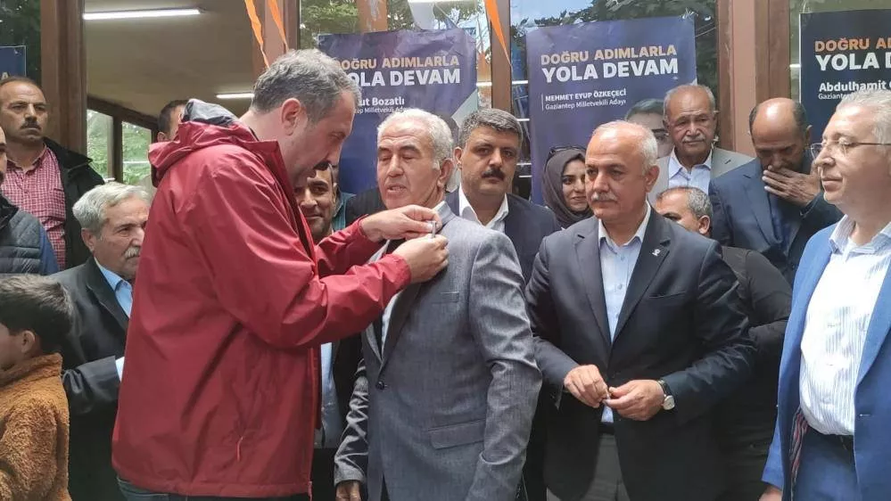 Millet İttifakı'nı üzecek haber! 2 bin kişi istifa edip AK Parti'ye katıldı