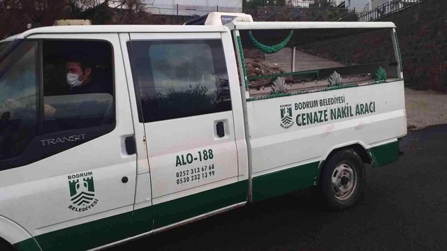 Bodrum'da korkunç yangın! İngiliz kadın yanan karavanda can verdi!