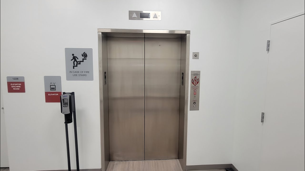 Okulun asansör halatı koptu! Korkunç olayda 5 öğretmen yaralandı