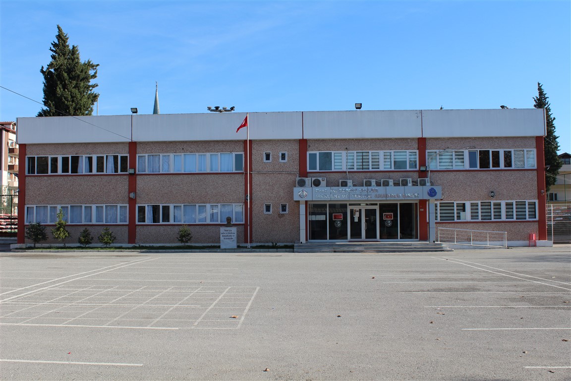 Sakarya'da 10 öğrenci hastanelik oldu!