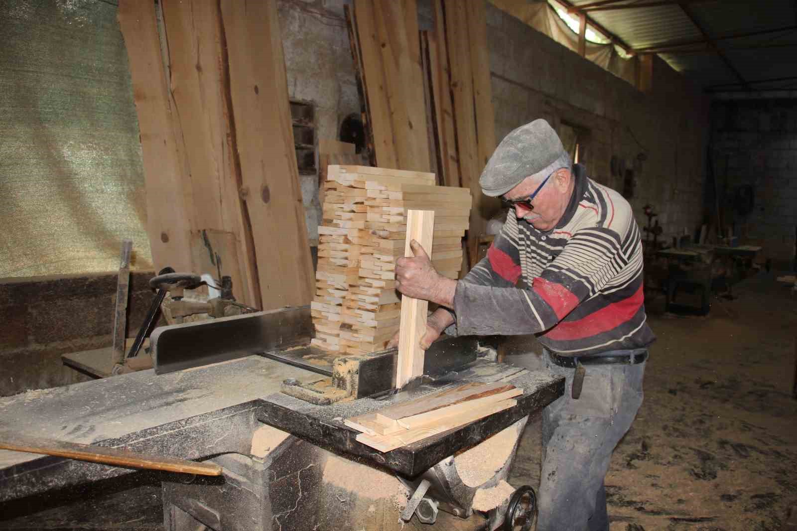 Uğruna parmaklarını kaybetti! Mesleğini bırakmadı