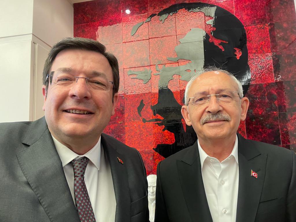 Muhalif olması ile bilinen Ahmet sonuç isimli ünlü yayıncı Kemal Kılıçdaroğlu hakkında sosyal medyadan çok sert açıklama yaptı