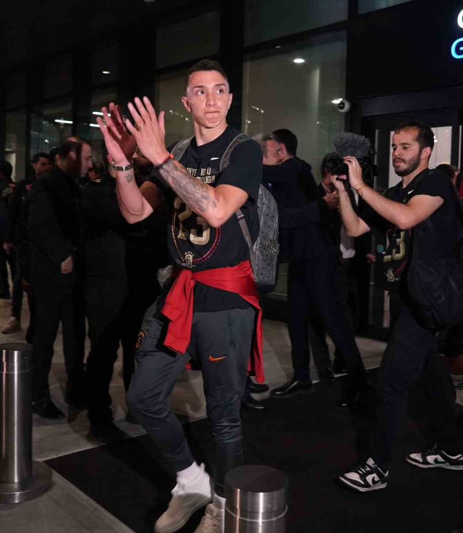 Şampiyon hoca konuştu, "Burada yaşadığım şampiyonluk paha biçilemez!"