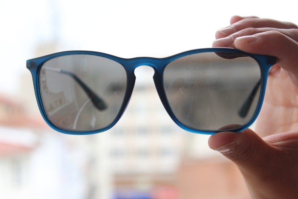 Dikkat Dikkat! Uzmanlar uyardı! Sahte güneş gözlükleri tehlike saçıyor