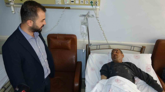 Yüksek kayalıklardan düşen çobanın hayatını helikopter kurtardı!