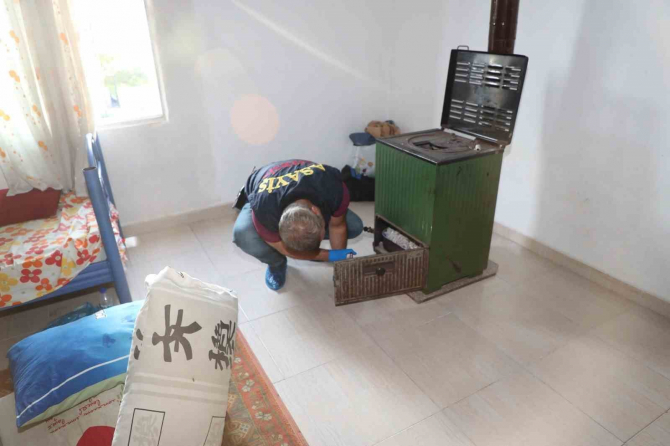 Mersin’de torbacılara droneli şafak operasyonu! Onlarca gözaltı var!