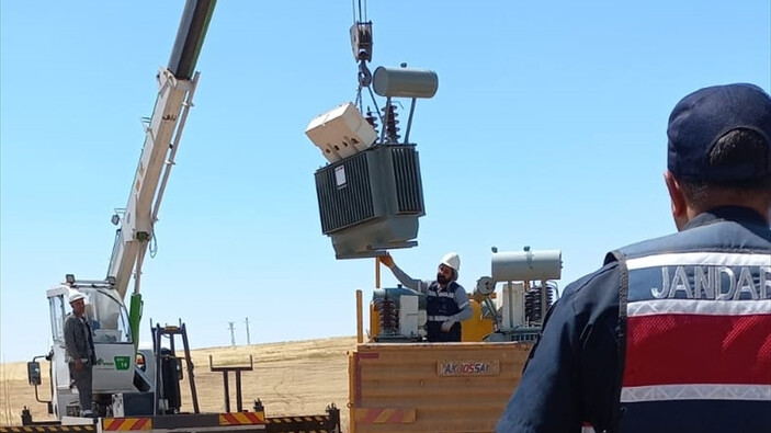 Yok artık dedirten olay! Bir şehrin elektriğini çaldılar!