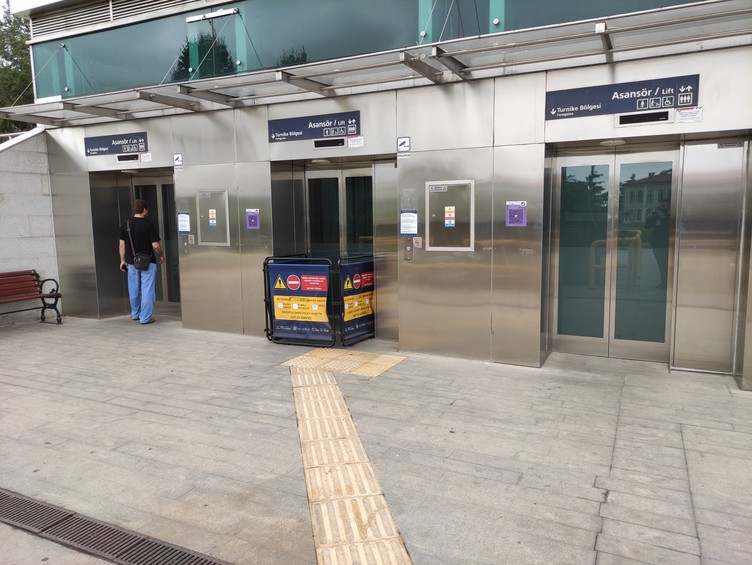 İBB Belediyesi vatandaşı çileden çıkarttı! Sürekli bozuk Asansörler!