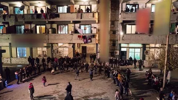 Türkiye istedi Yunanistan yaptı! Terör yuvası boşaltıldı