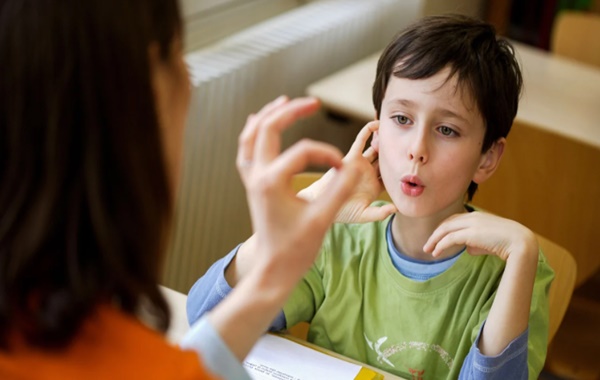  Asperger Sendromu nedir, ilaç tedavisi var mı? Asperger Sendromu belirtileri nelerdir? 