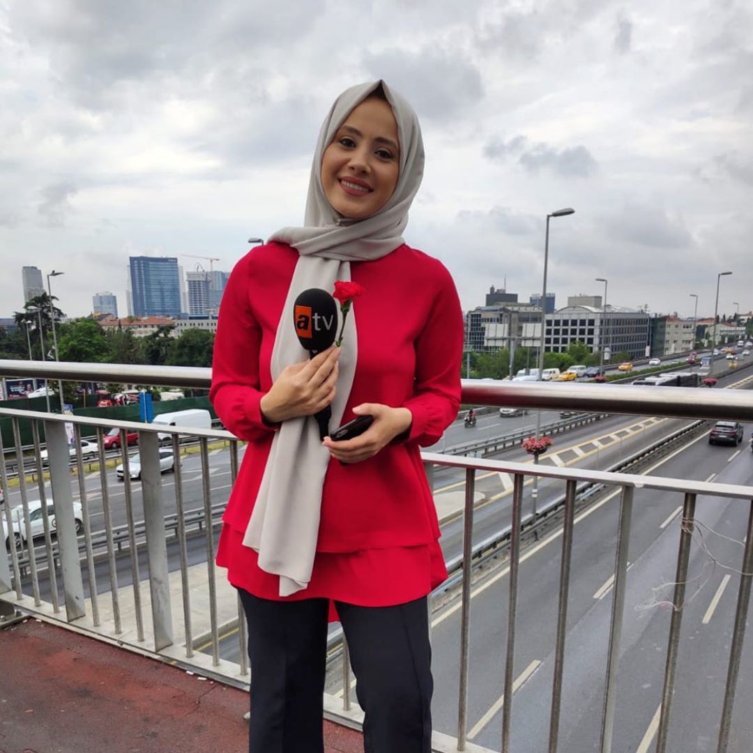 Başörtülü muhabire hakaret davası, mahkemede sürüyor